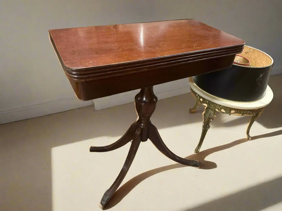 Foldable Mohogany Duncan Phyfe Game Table With Paw Feet 1