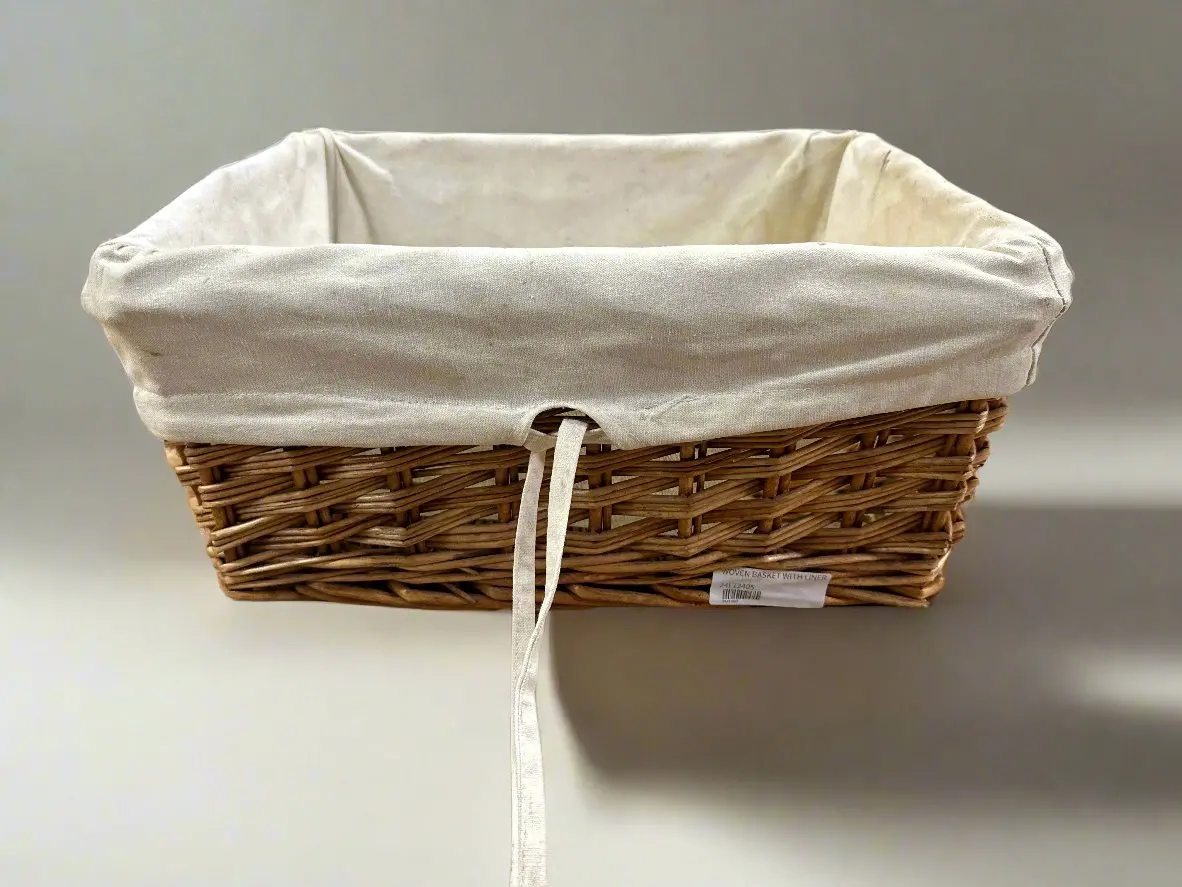 Woven Basket With Liner 1