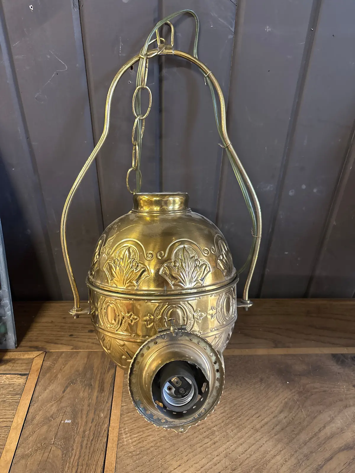 19Th Century Hang Brass Angle Lamp 1