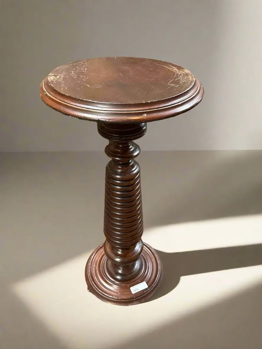 Large Plant Pedestal 1