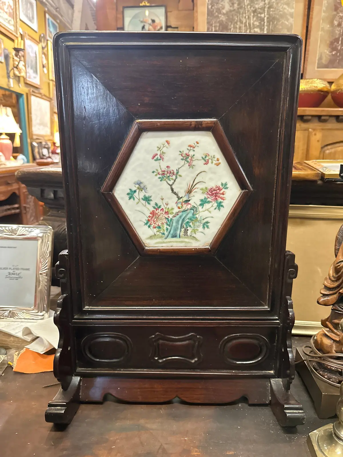 Small Chinese Screen With Porcelain Plaque 1