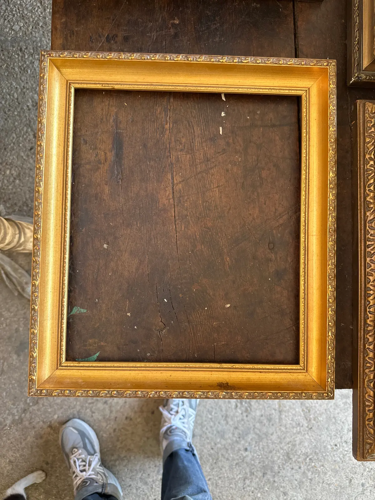 Small Gold Thin Frame 1
