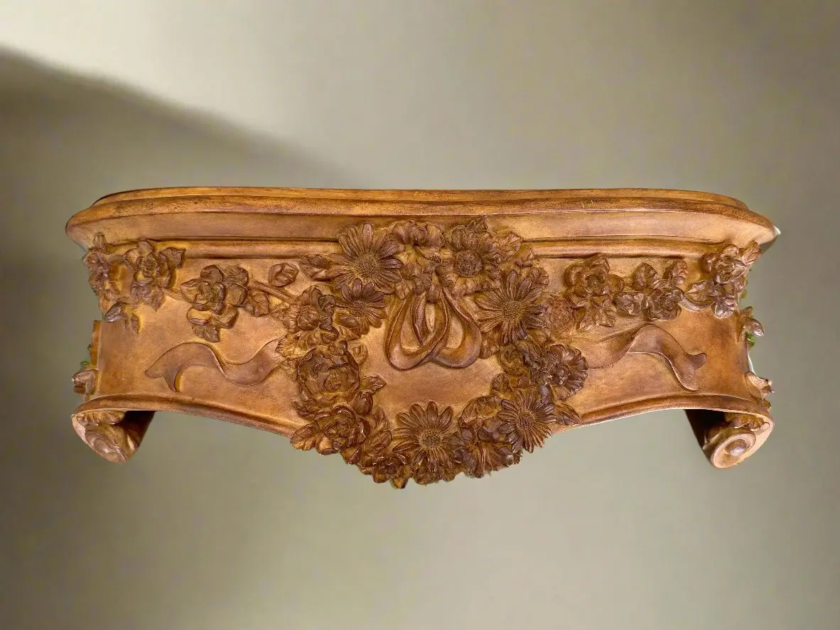 Nice Baroque Shelf 1
