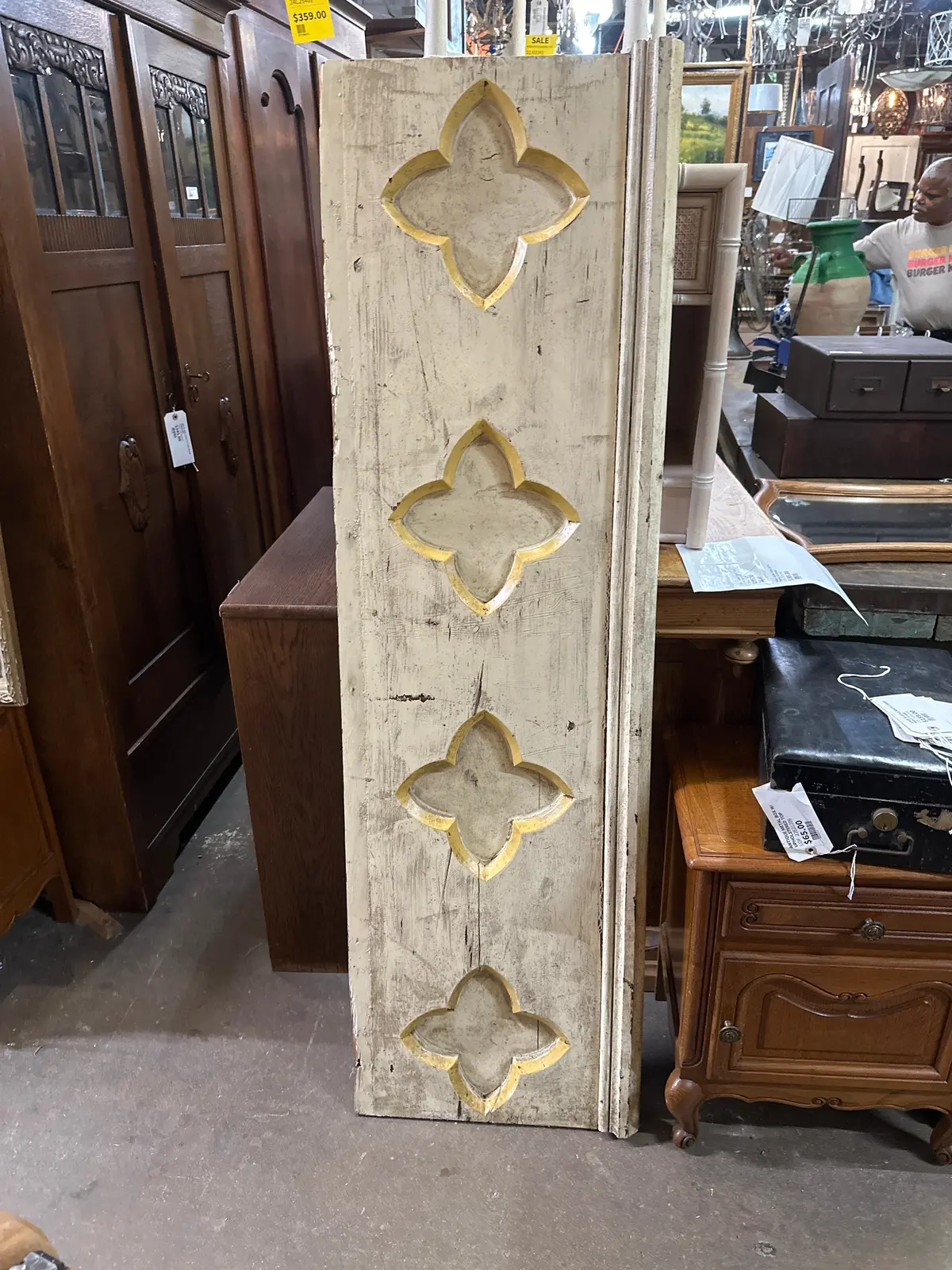Small White Painted Quatrafoil Panel 1