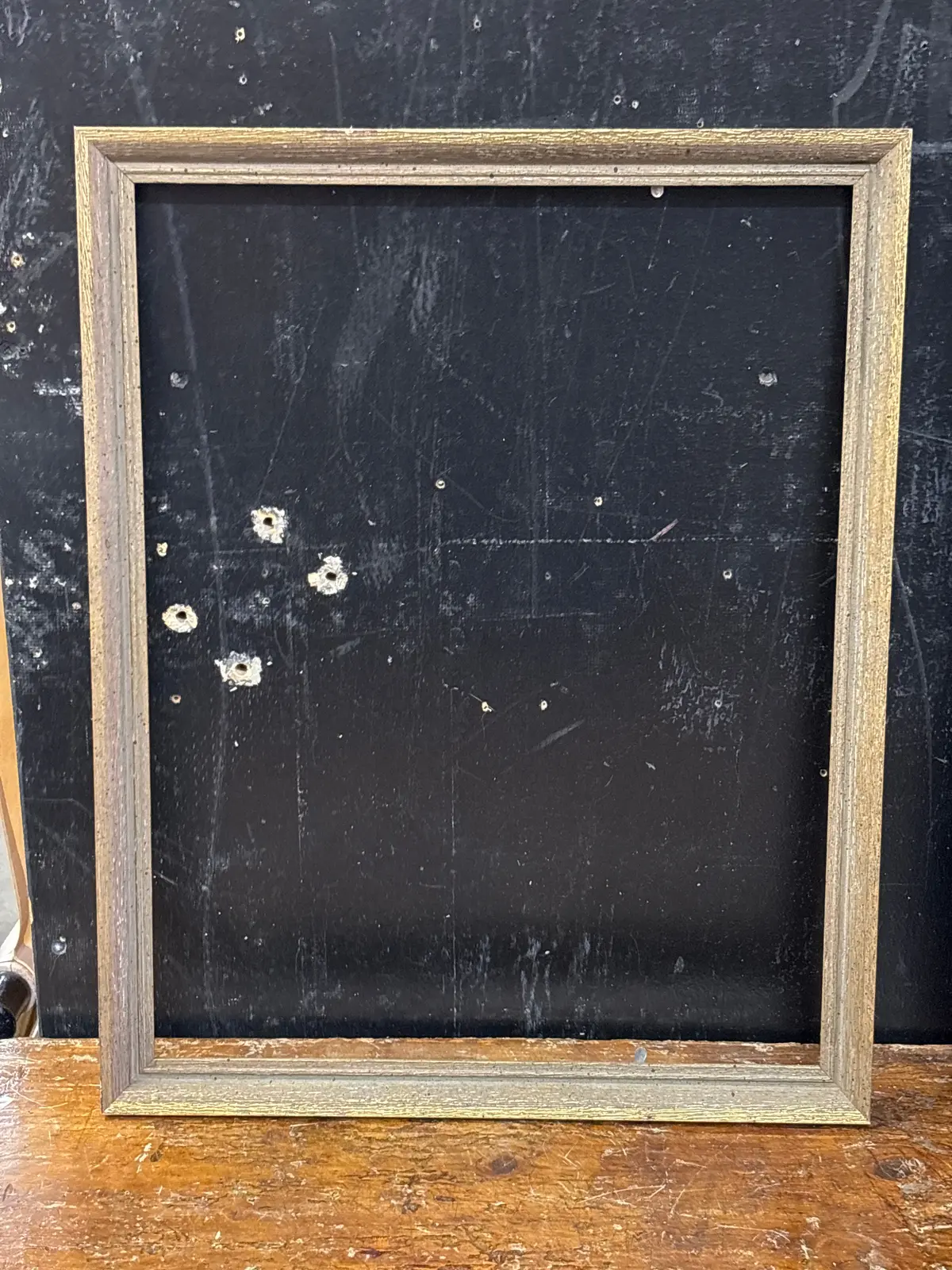 Thin Gold Frame With Antique Texture 1