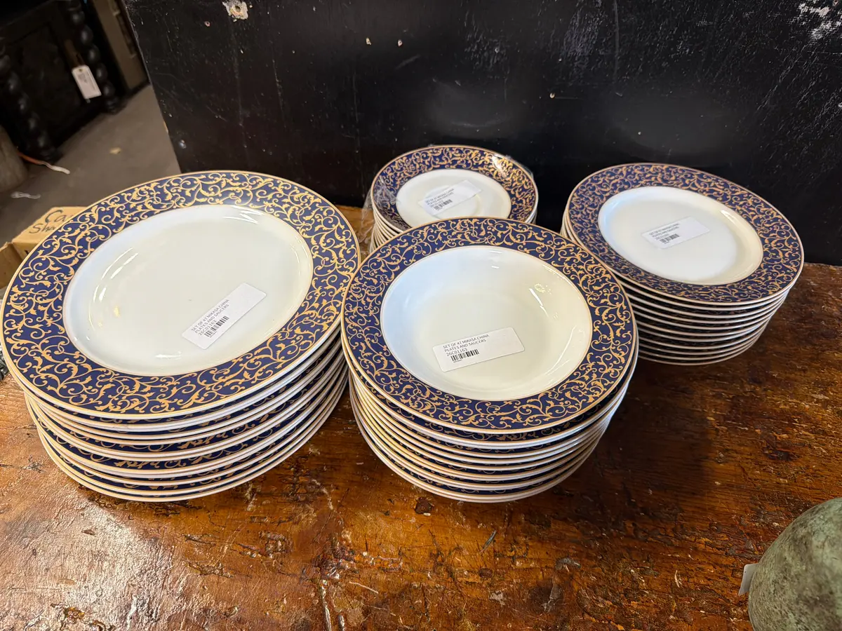Set Of 47 Mikasa China Plates And Saucers 1