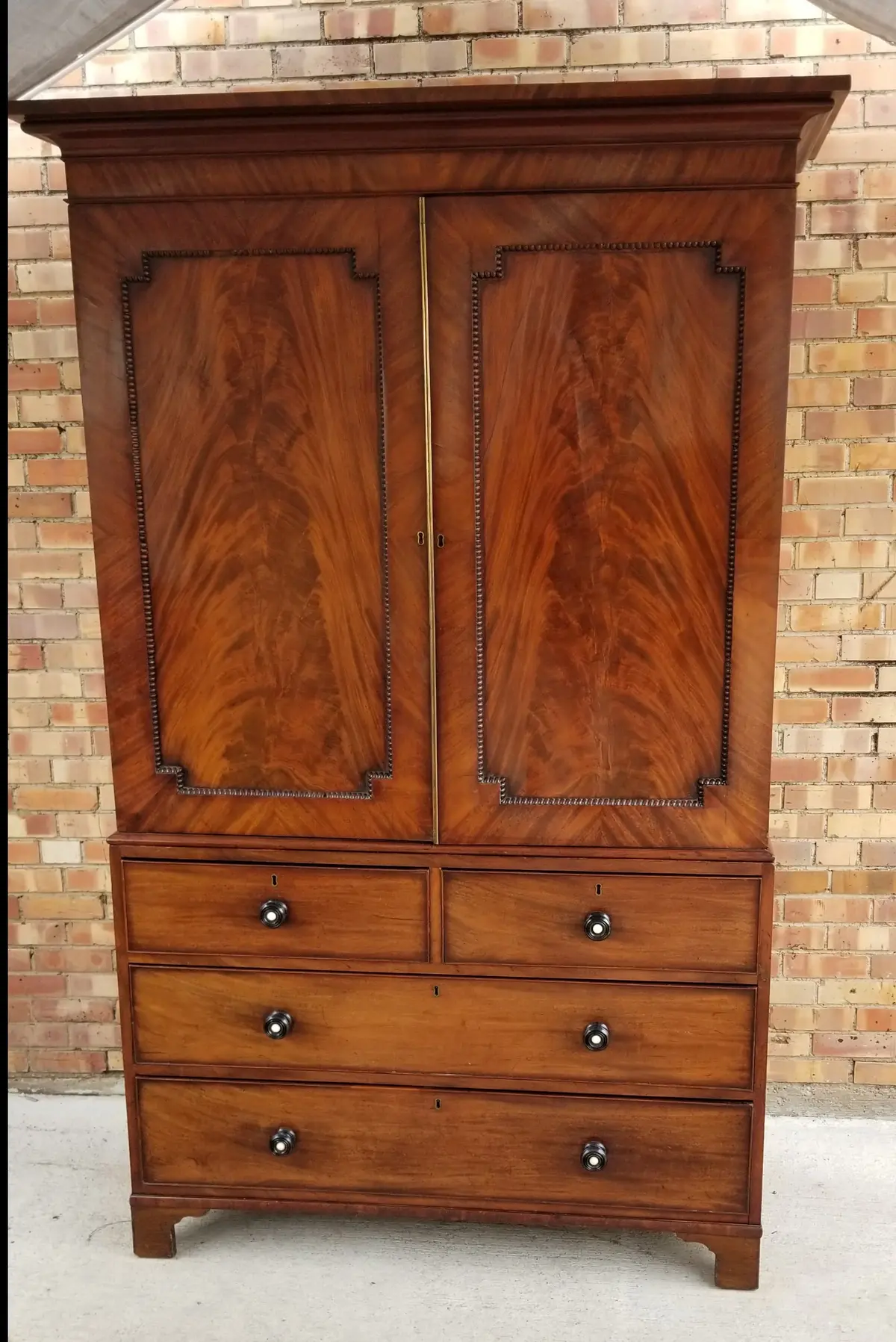 1800'S Mahogany Linen Press With Mother Of Pearl Handles 1