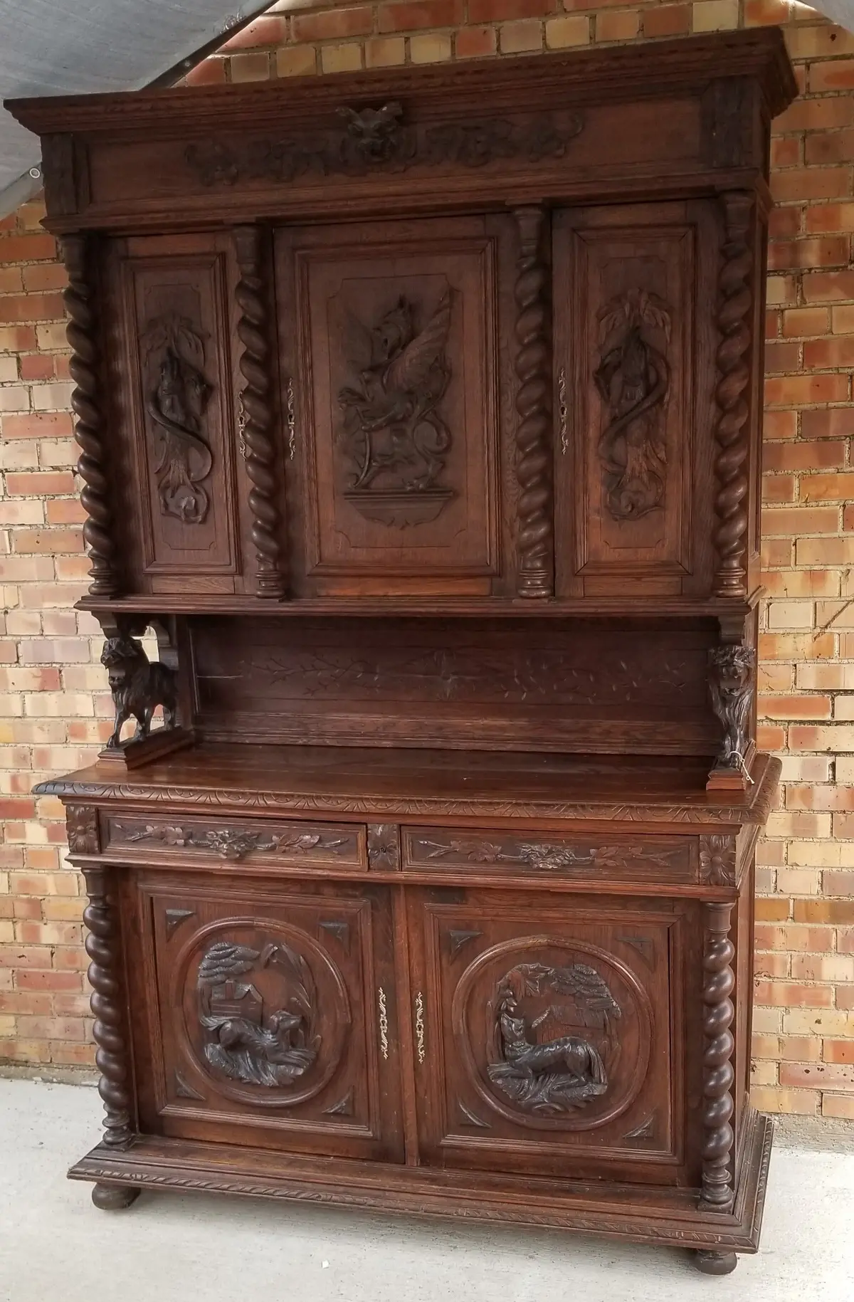 Louis Xiii Fox And Hound Carved Oak Buffet With Barley Twist And Lion Supports 1