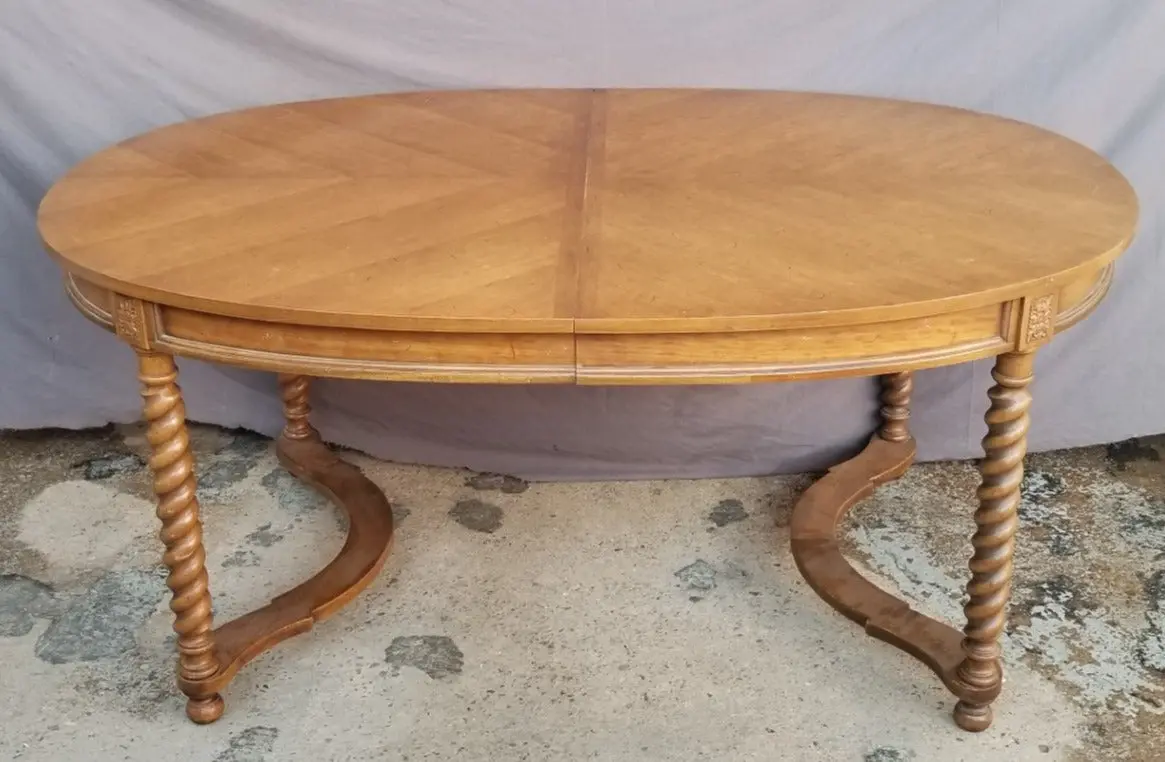 70'S Vintage Oval Table With Barley Twist Legs, Two Leaves 1