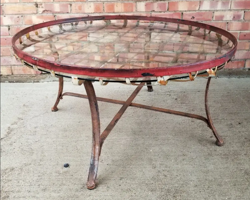 Round Iron Latttice Coffee Table With Glass Top 1