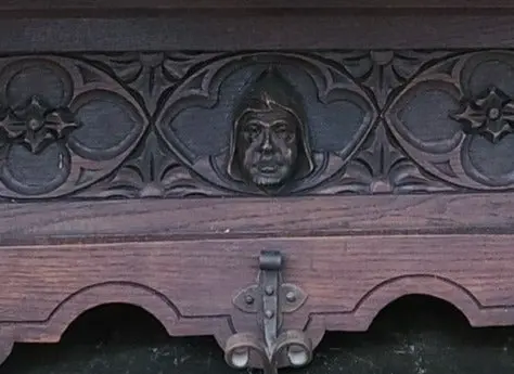 Wall Shelf With Monk Head 1