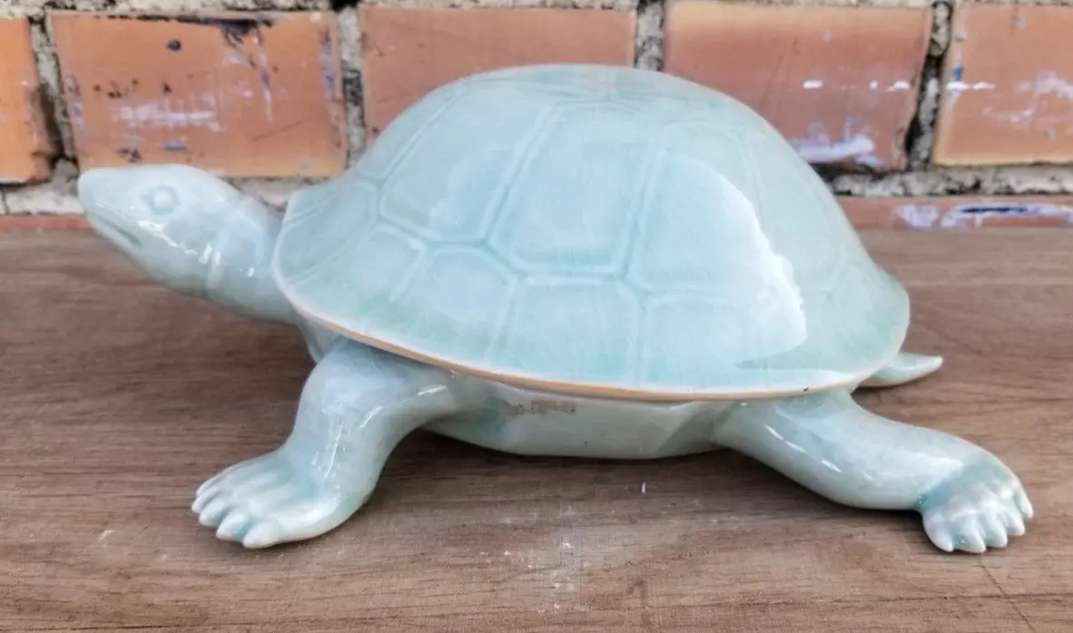 Thai Celadon Turtle Box 1