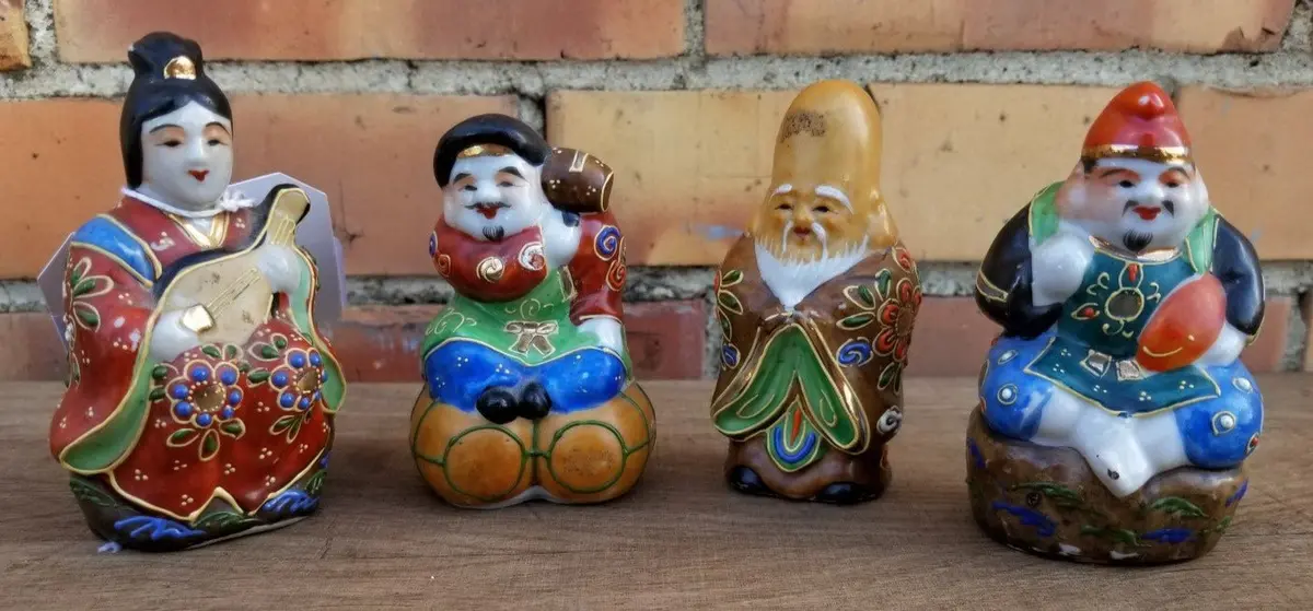 Set Of 4 Small Satsuma Figures 1
