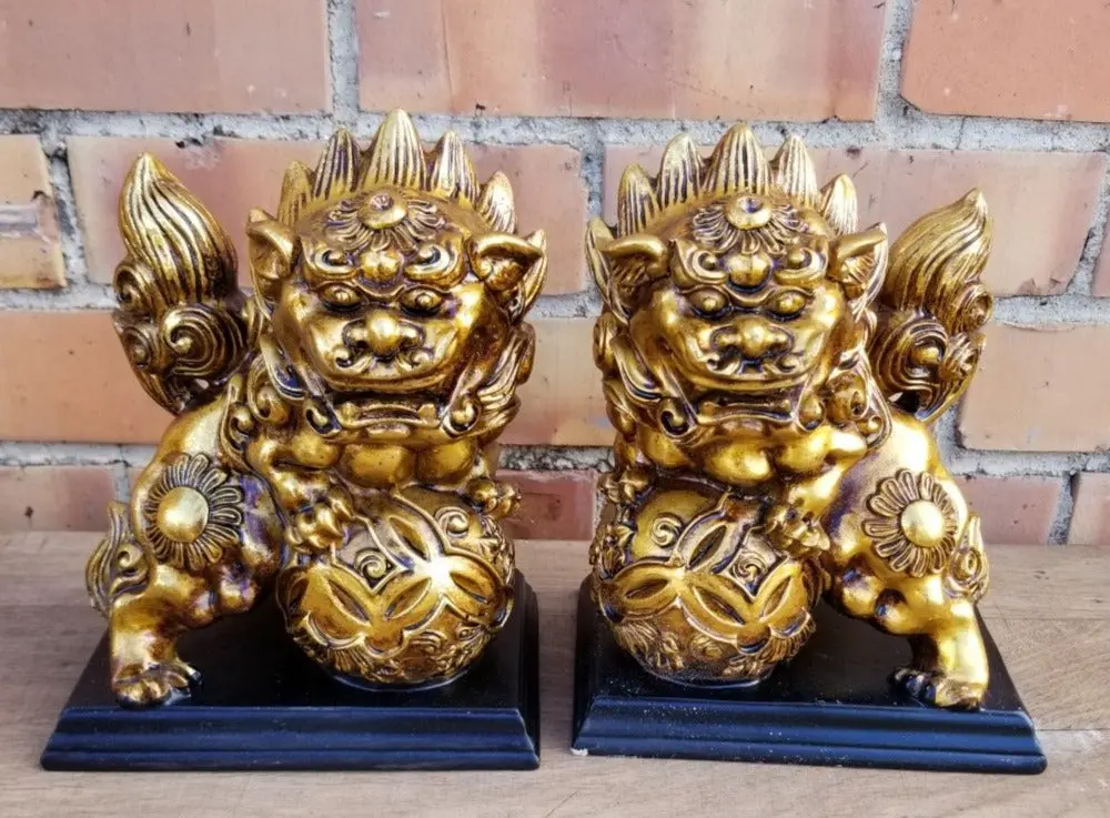 Pair Of Gold Foo Dogs 1