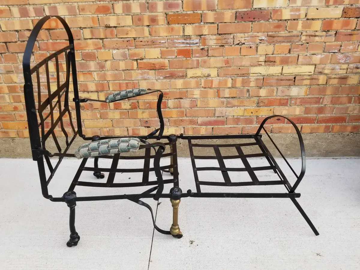 Folding Iron Campaign Chair Chaise 1