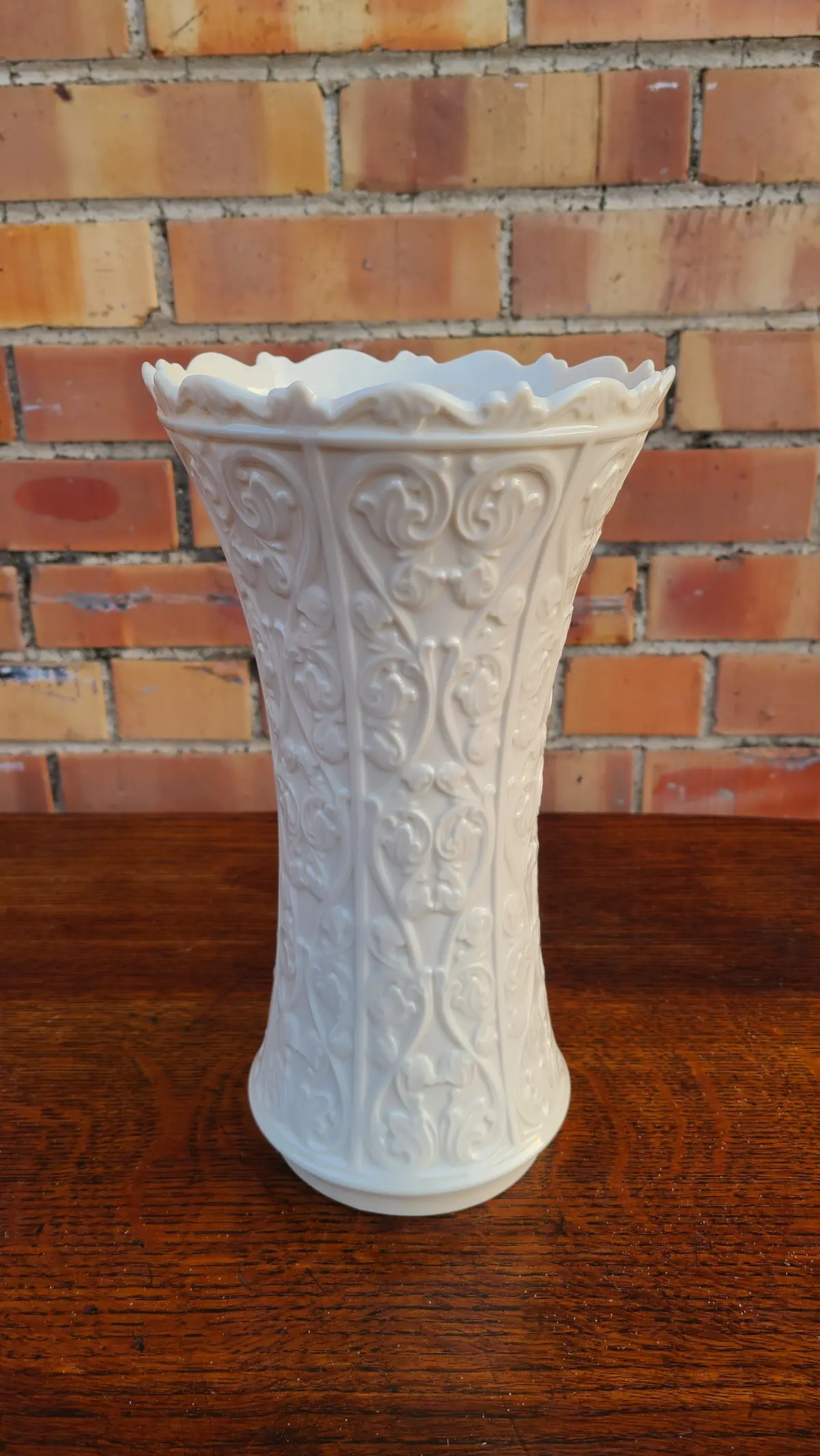 Lennox Ivory Vase 1