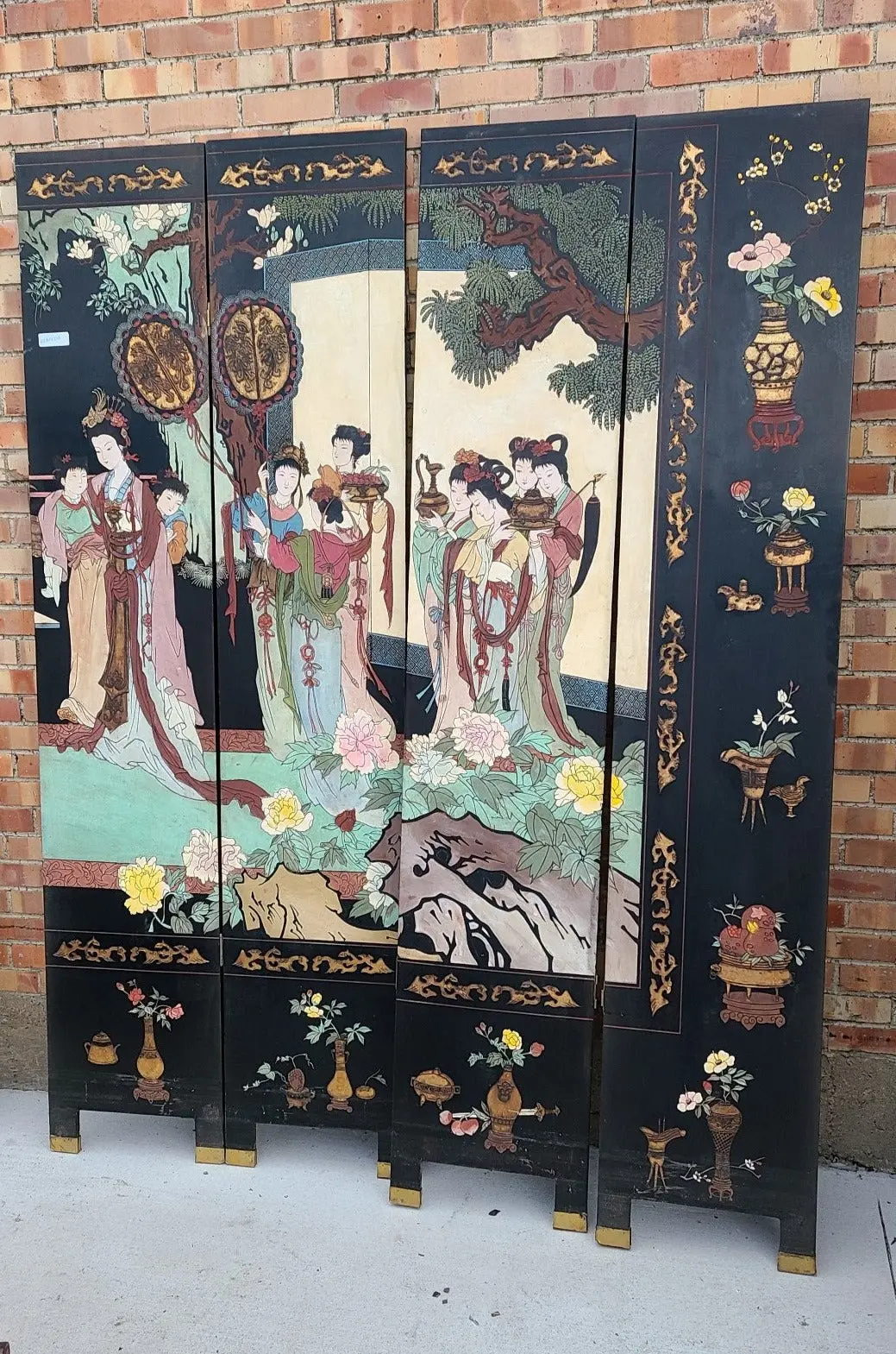 Asian Screen With Ladies As Found. 1