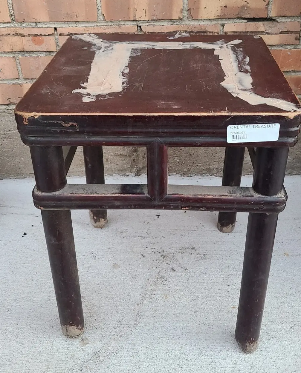 Small 4 Legged Stand With As Found Top 1