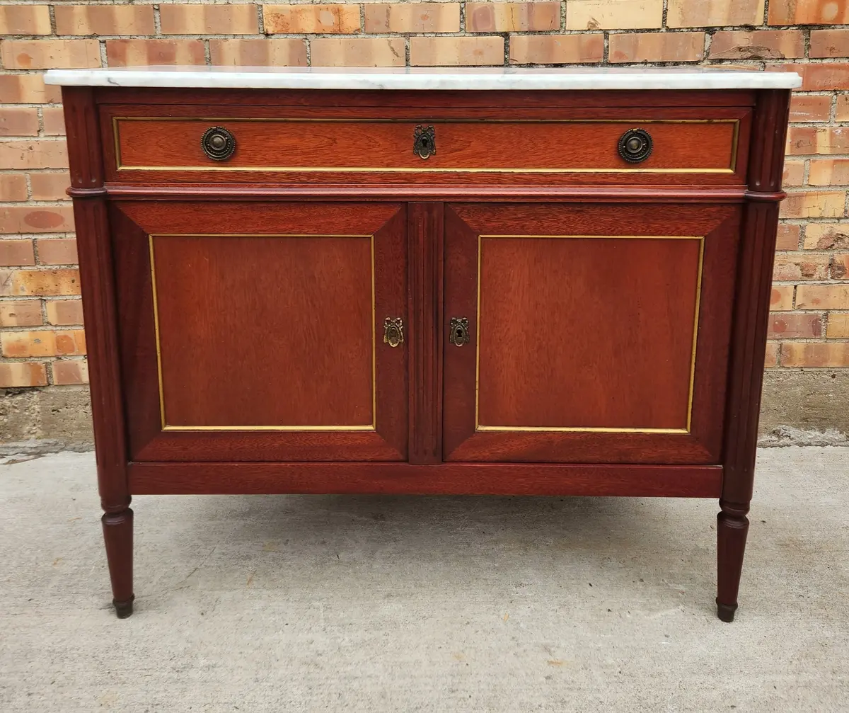 Louis Xvi Server 1