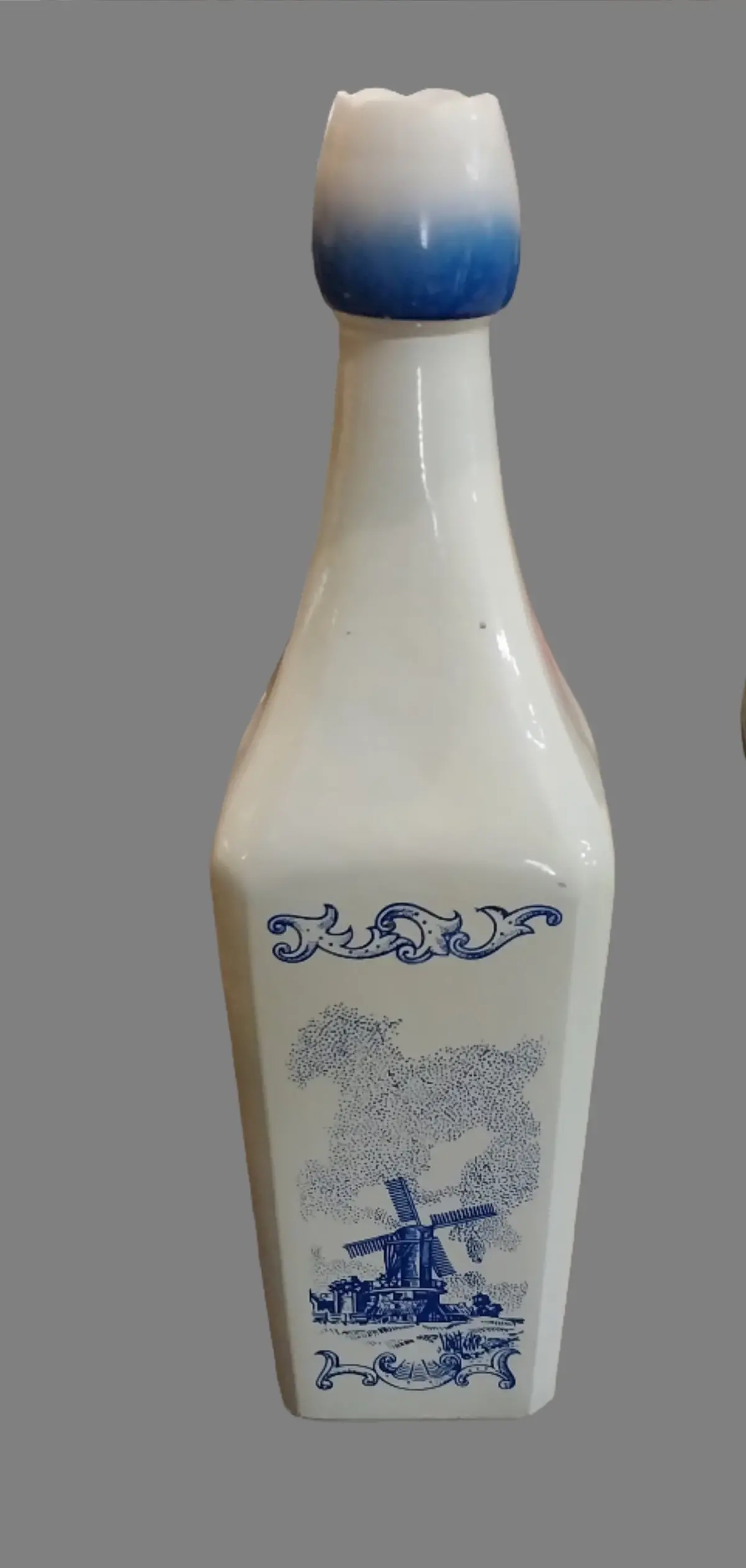 Delft Bottle With Cap 1