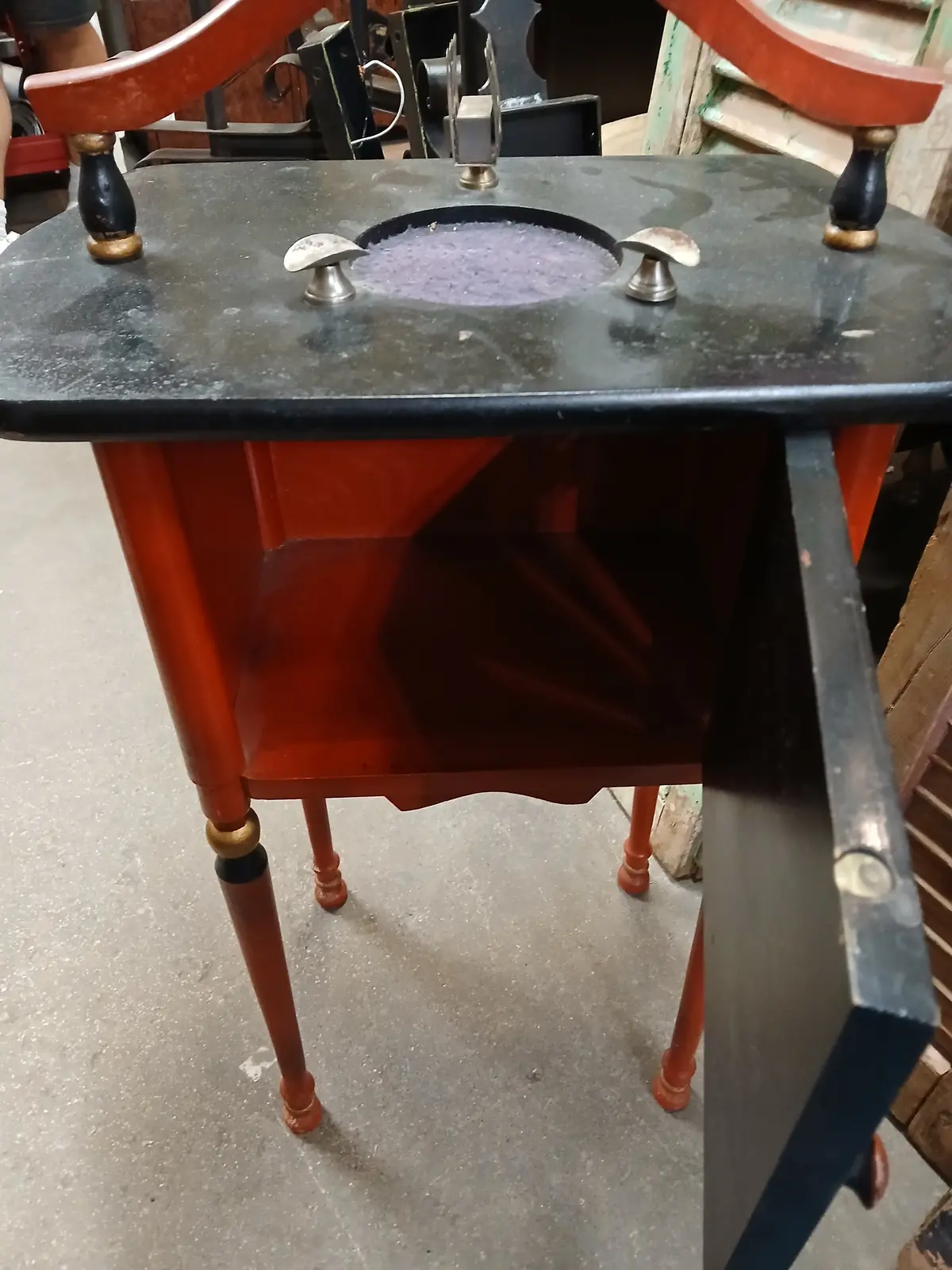 Painted Asian Smokers Stand 1