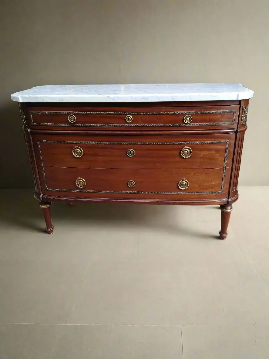 Louis Xvi Curved White Marble Top 3 Drawer Mahogany Chest With Ormolu And Ring Pulls 1