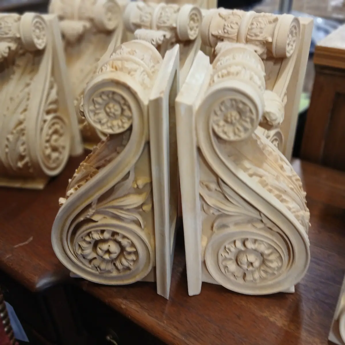 Pair Of Acanthus Leaf And Rosette  Composition Corbels 1