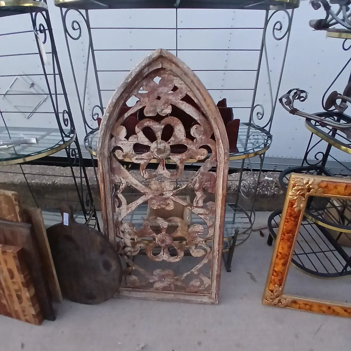 Gothic Arch Frame With Pierced Metal Insert 1