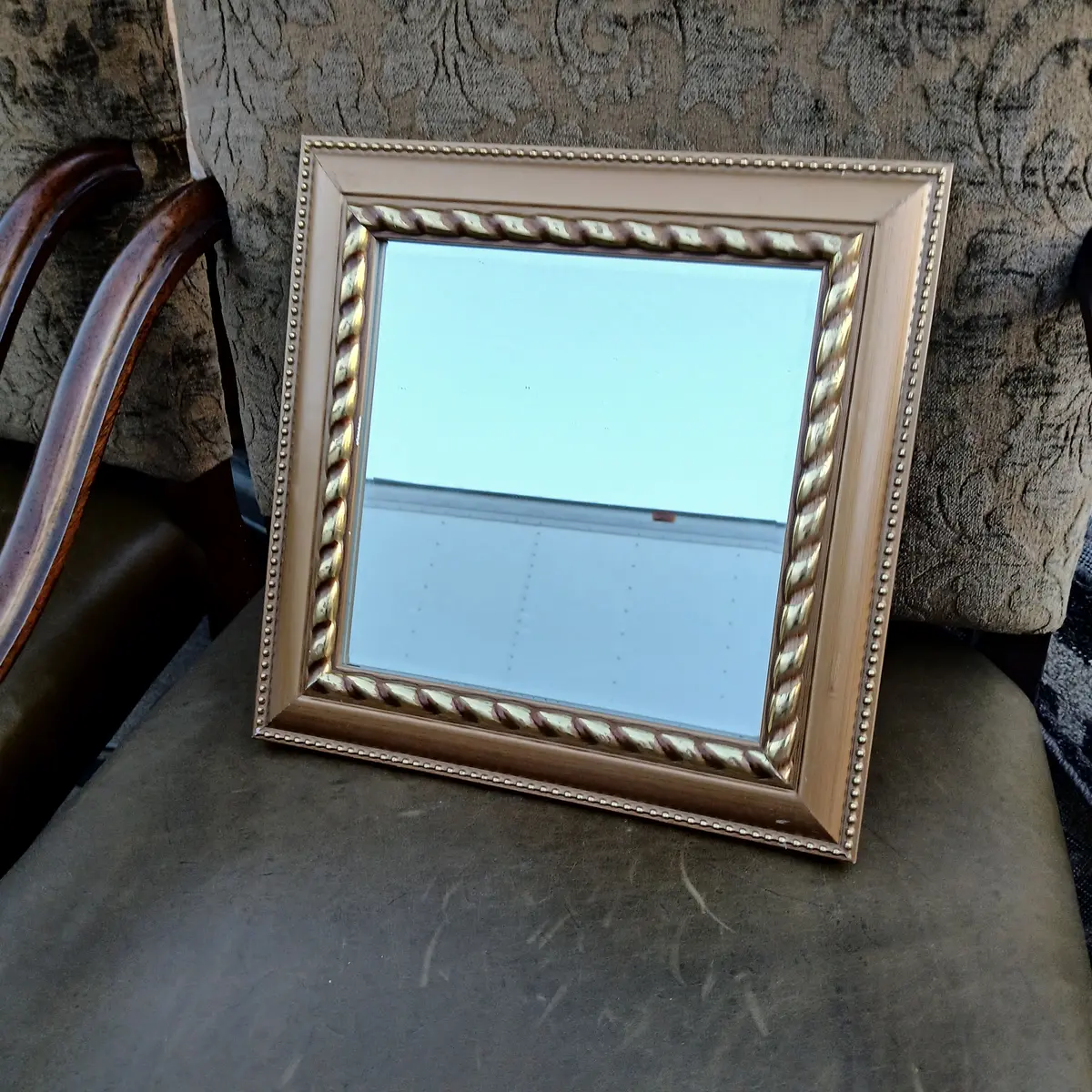 Small Square Gilt Mirror 1