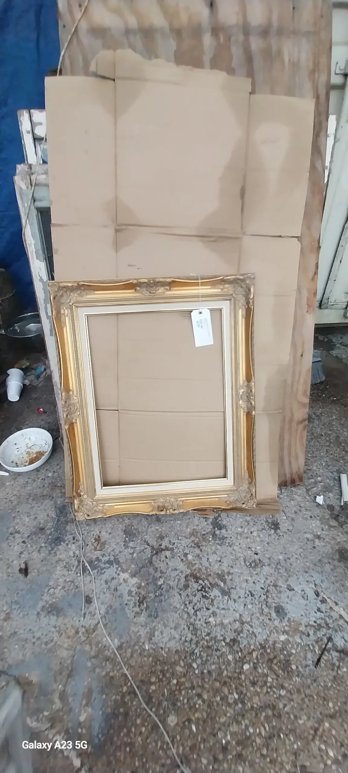 Gold Frame With Linen Insert 1