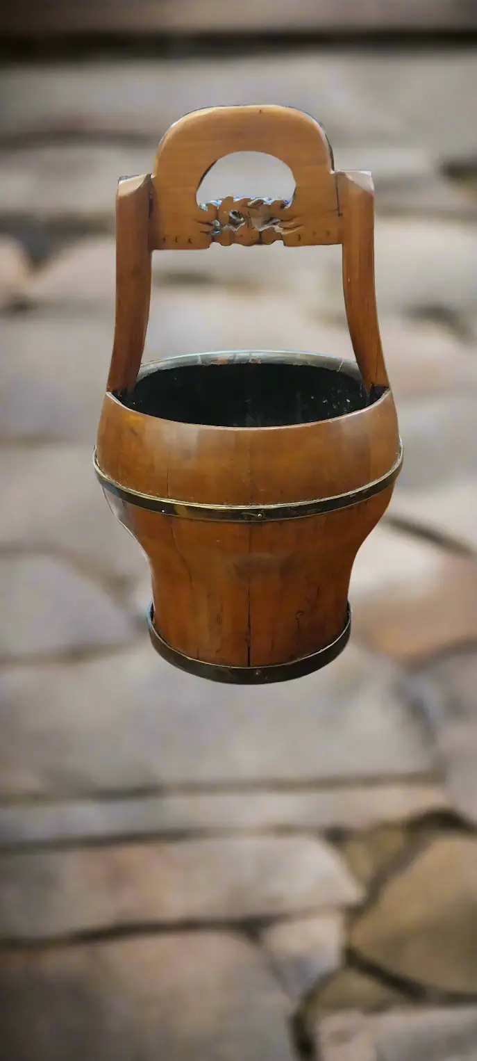 Chinese Wood Bucket 1