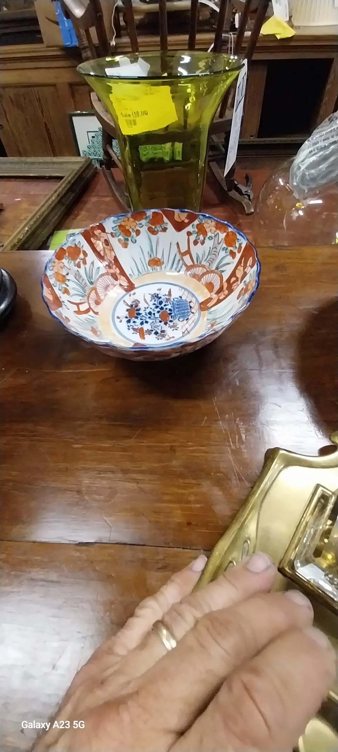 Small Imari Bowl With Blue And Orange 1