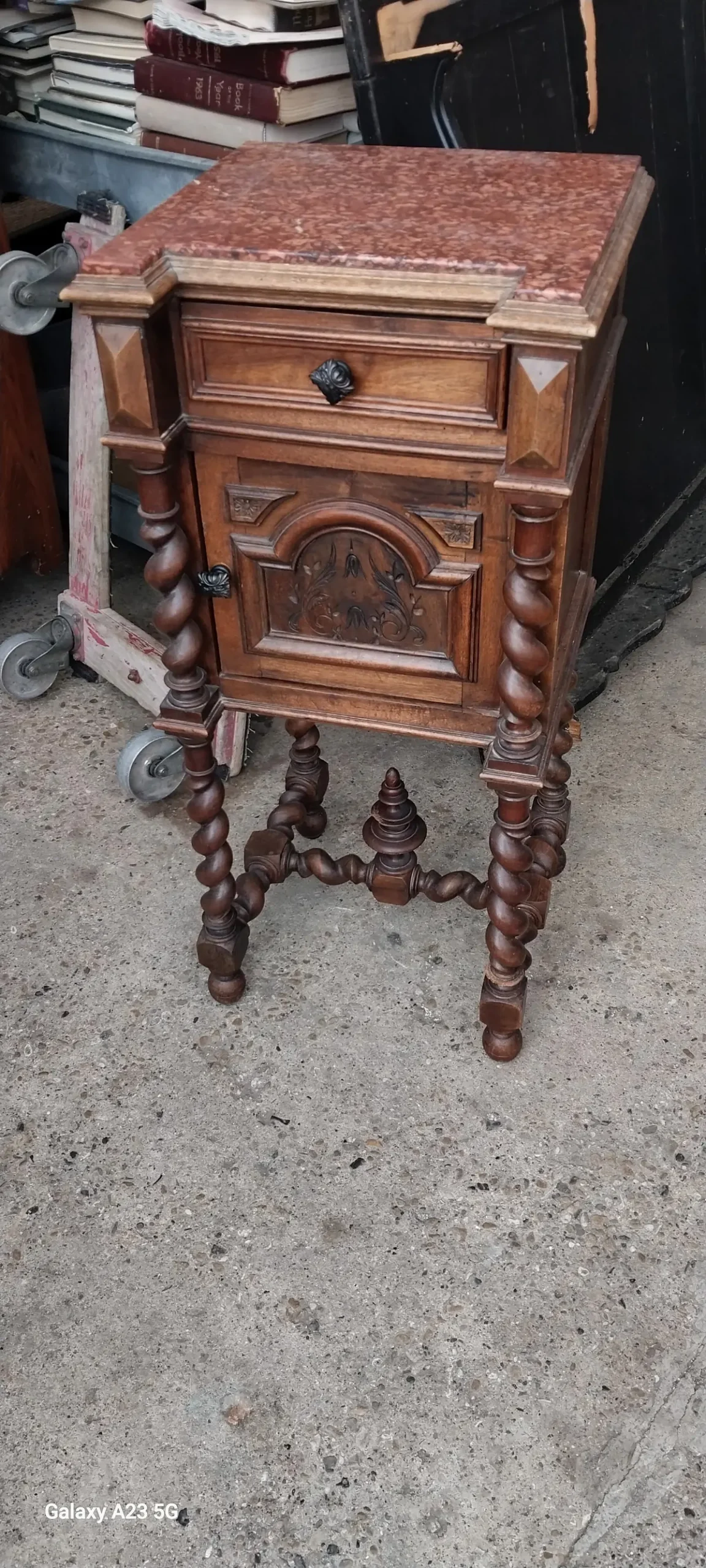Louis Xiii Barley Twist Marble Top Stand 1