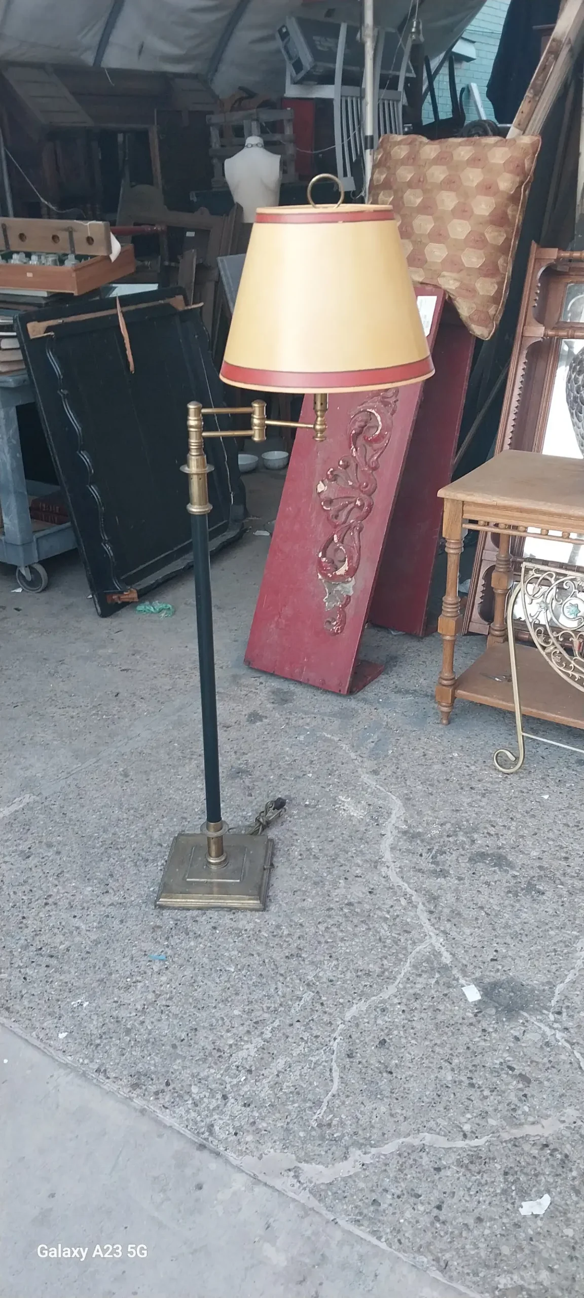 Iron Floor Lamp With Shade 1