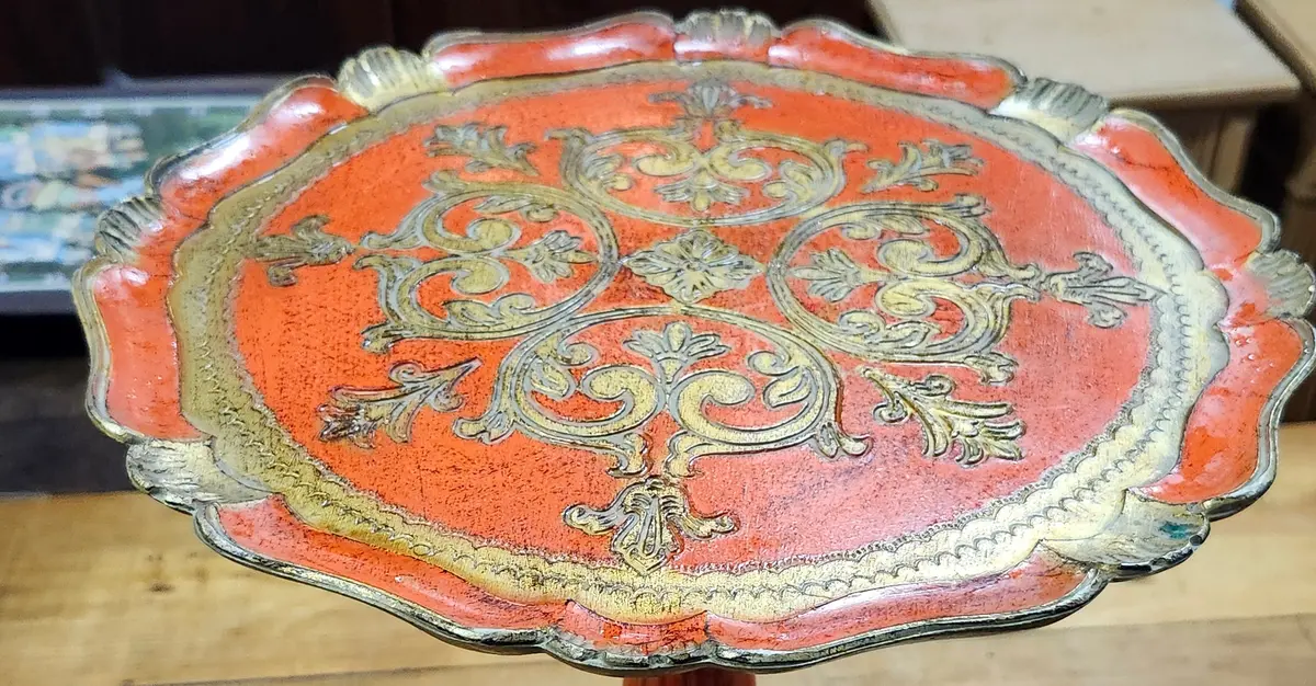Round Gilt Red Florentine Table Top 1