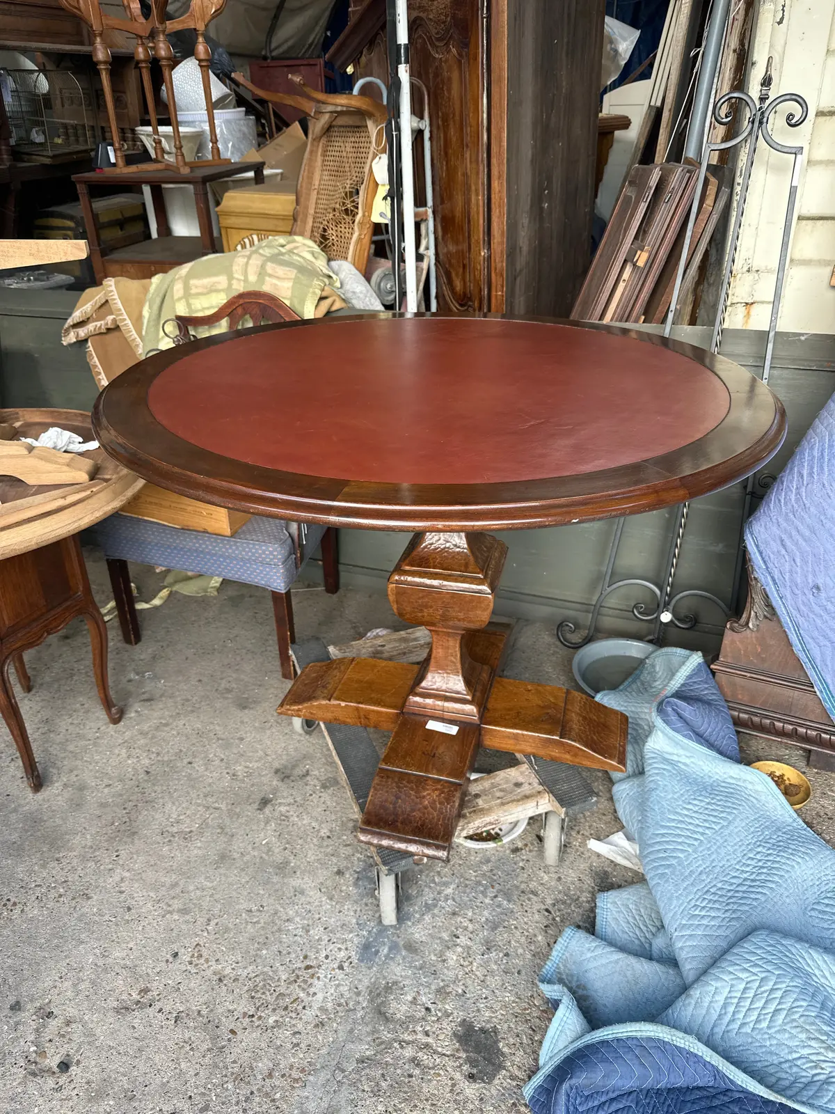 Round Leather Top Pedestal Base Table 1