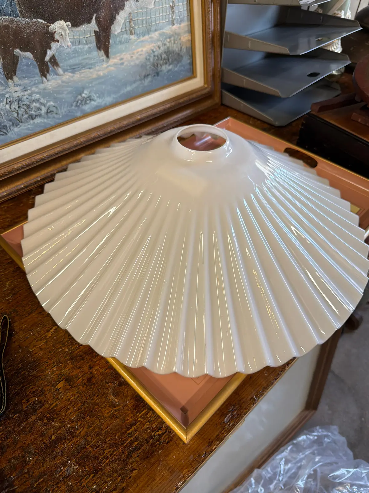 White Pleated Shade Plastique 1