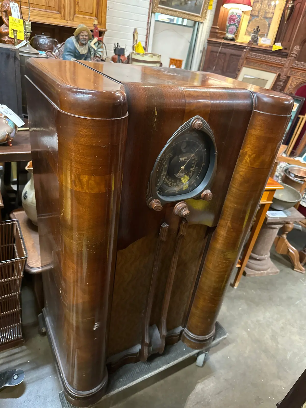 Walnut Floor Radio 1