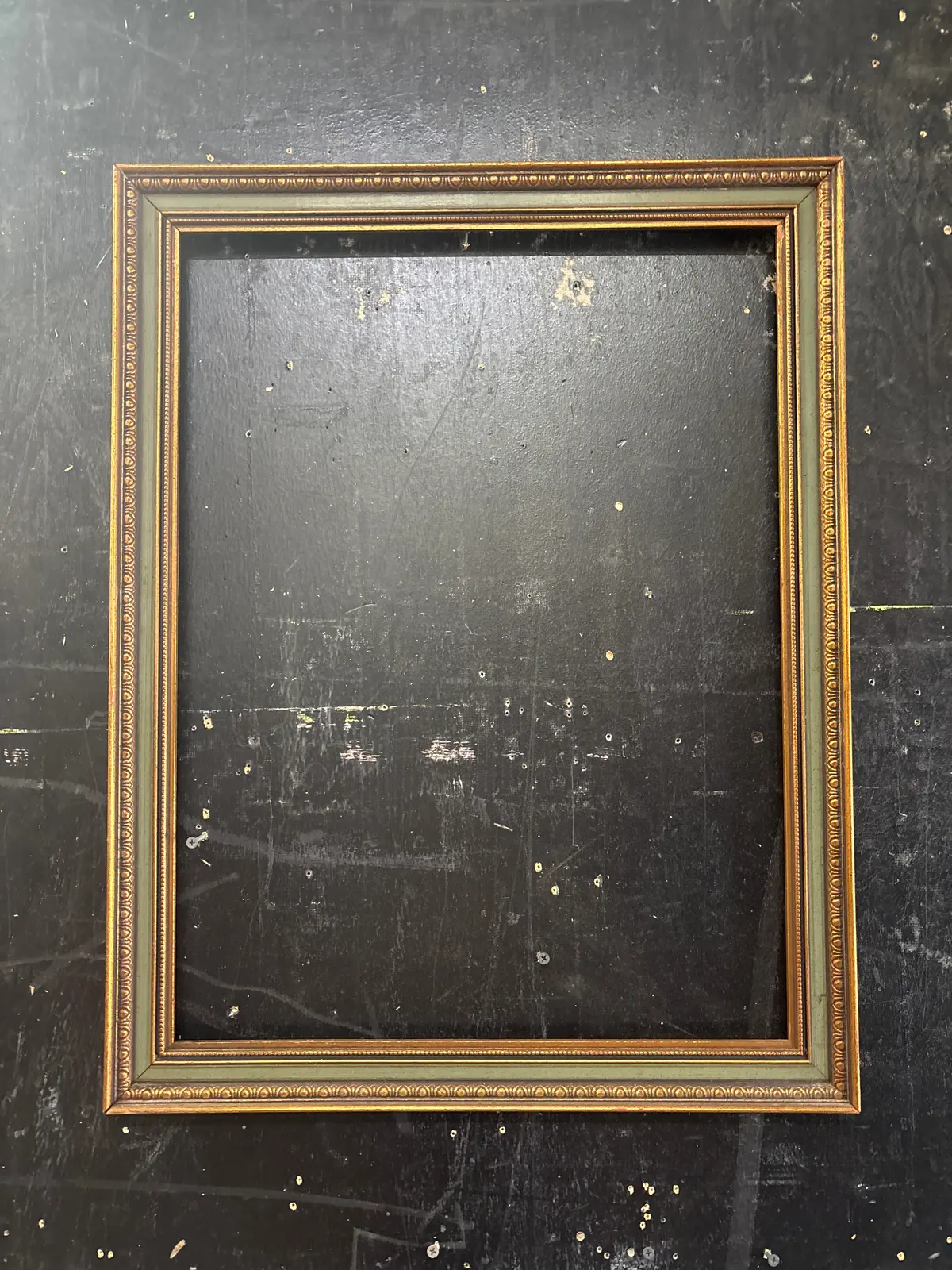 Gold Frame With Green Filet 1