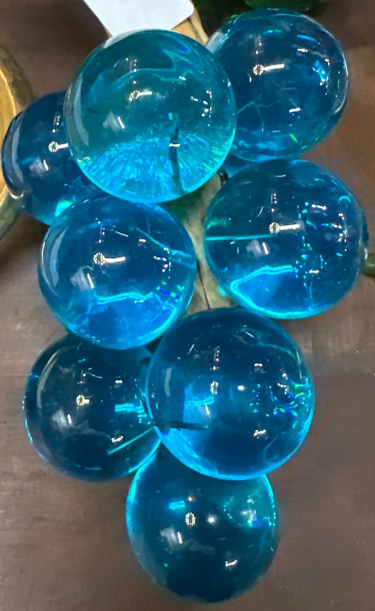 Small Cluster Blue Grapes 1