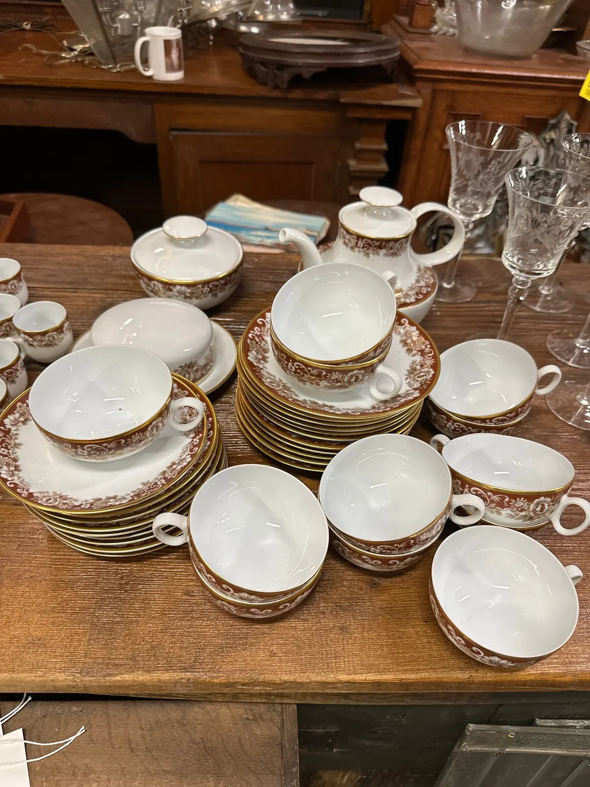 Set Of 10 Red And Gold China Tea Cups With Pot, Butter, Sugar Dish And 12 Bread Plates 1