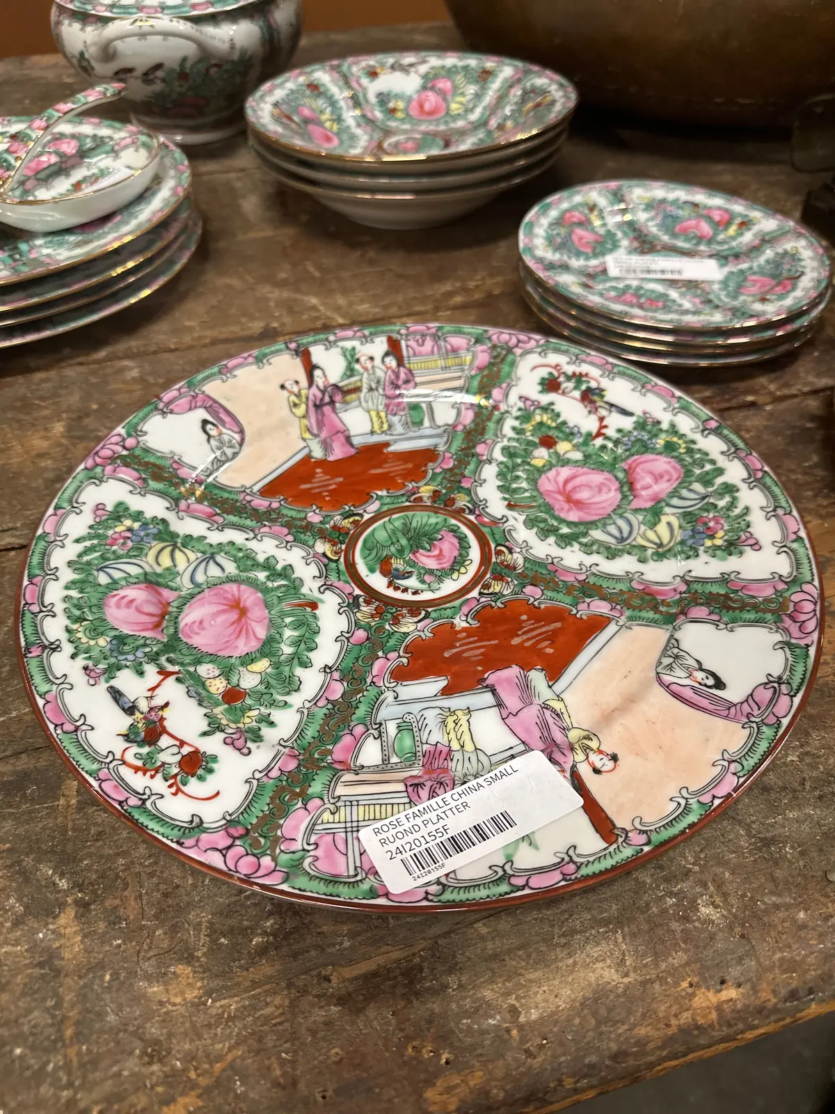 Rose Famille China Small Ruond Platter 1