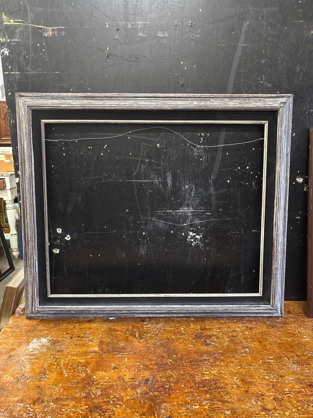 Driftwood Gray Frame With Black Filet 1