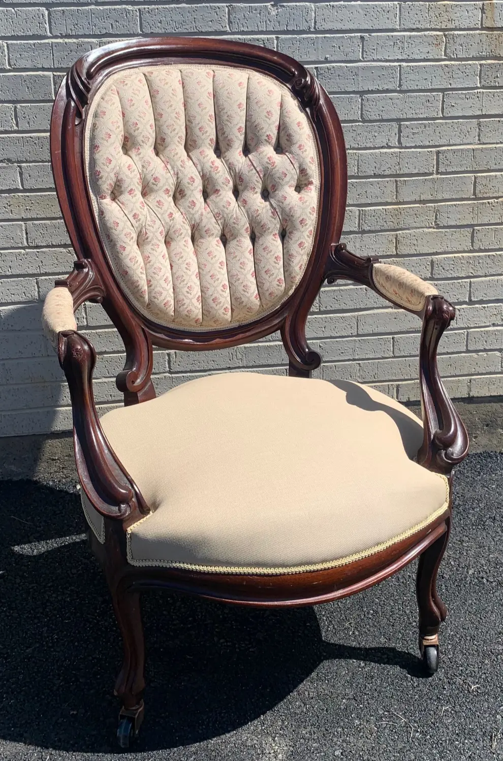Large Balloon Back Victorian Arm Chair 1