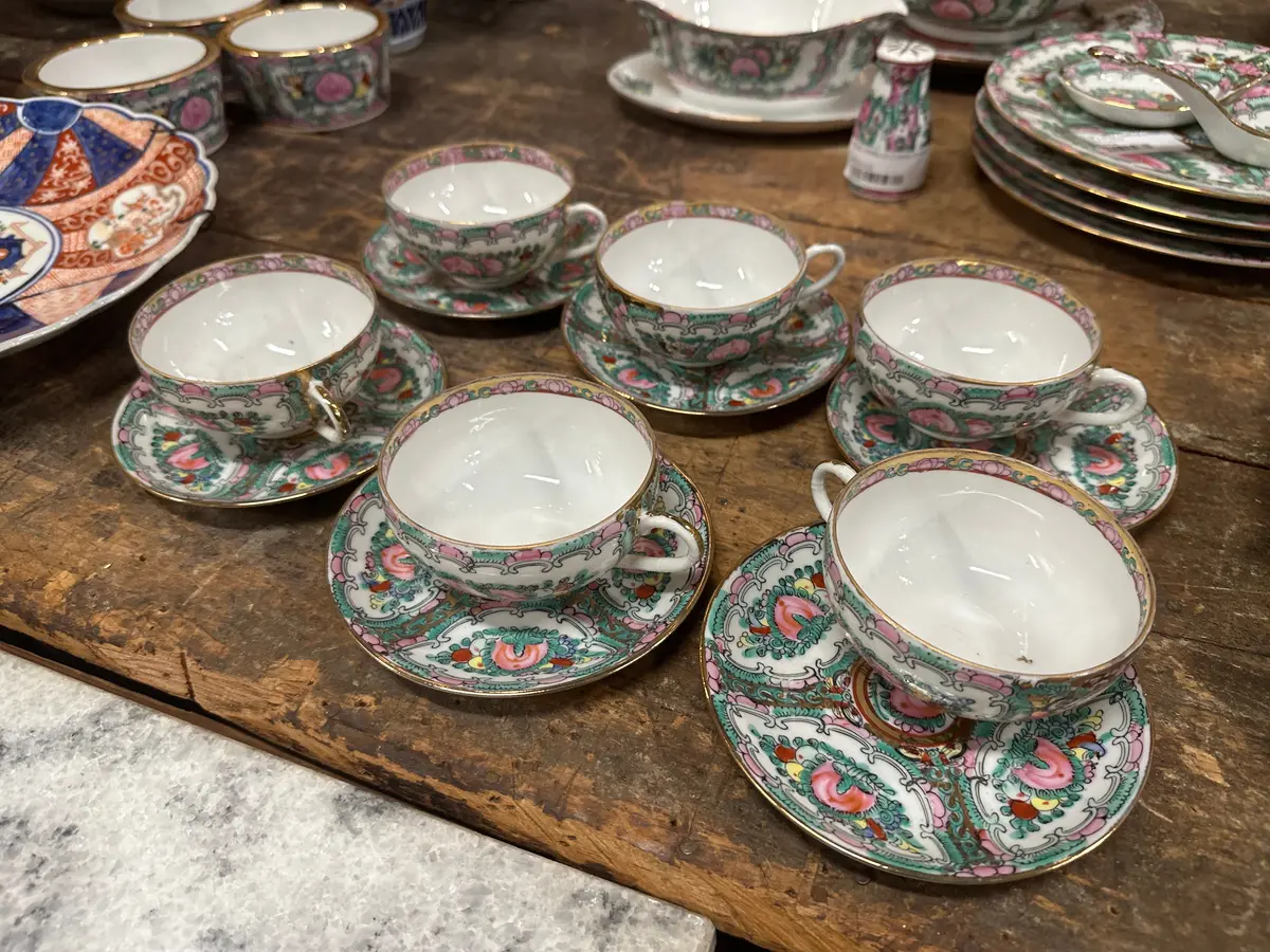 Set Of 6 Rose Famille China Tea Cups And Saucers 1
