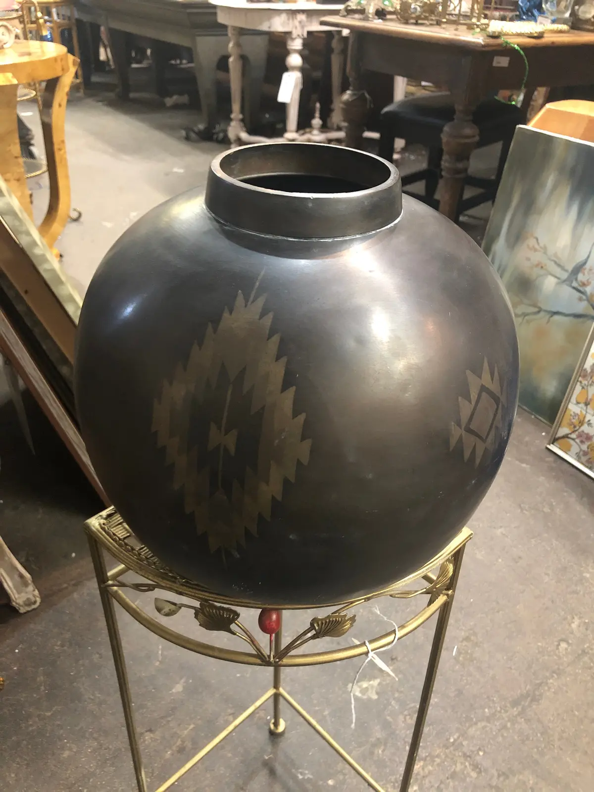 Rotund Brown Vase 1