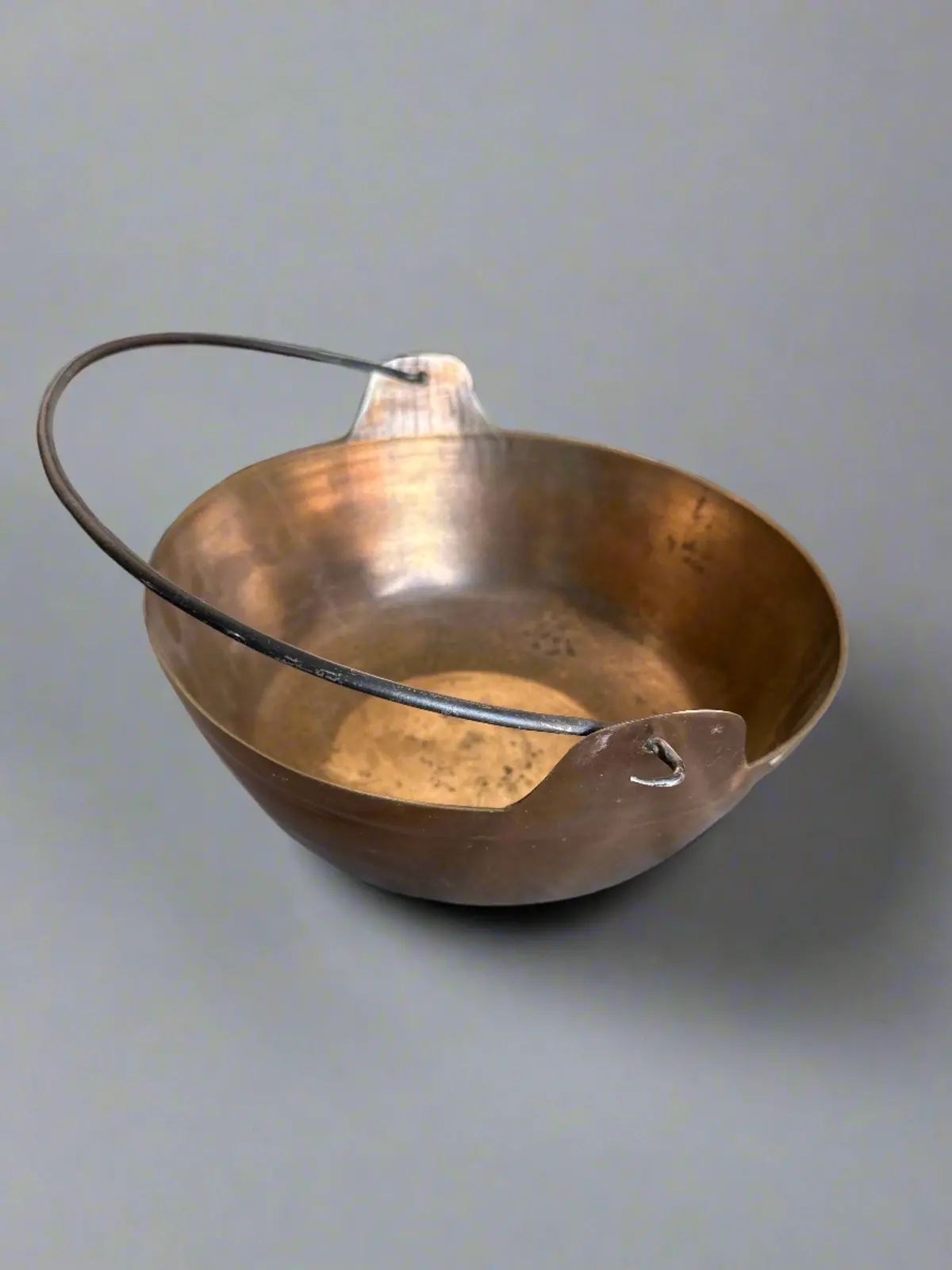 Small Japanese Copper Pot With Iron Handle 1