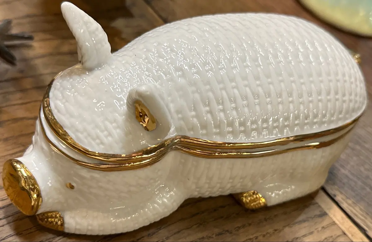 White And Gold Porecelain Pig Box Made In Japan 1
