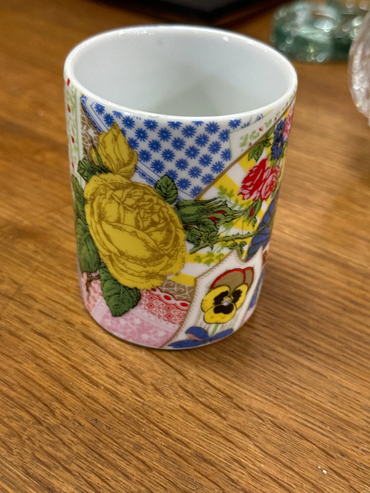 Chinese Porcelain Tumbler 1