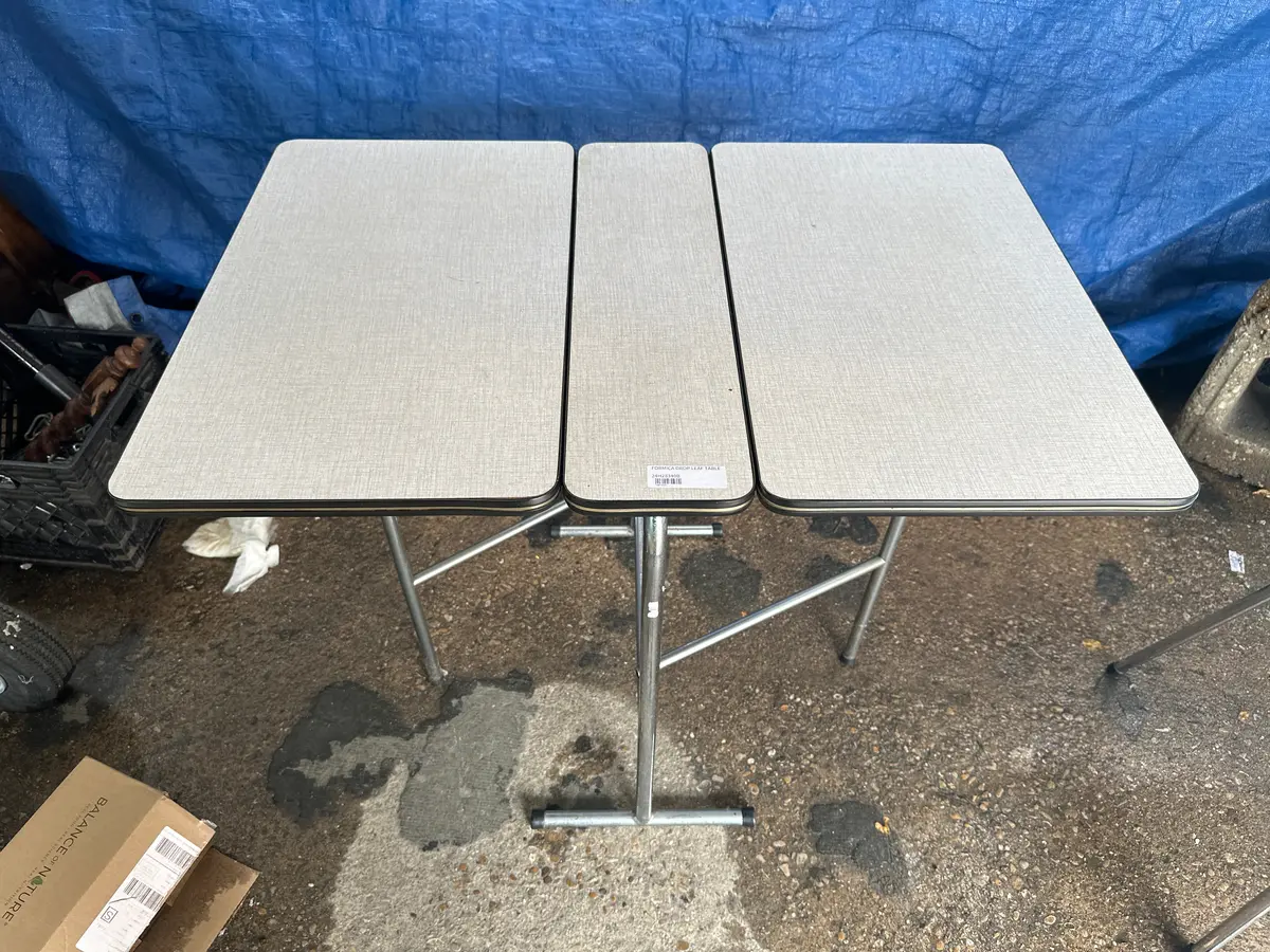 Formica Drop Leaf Table 1